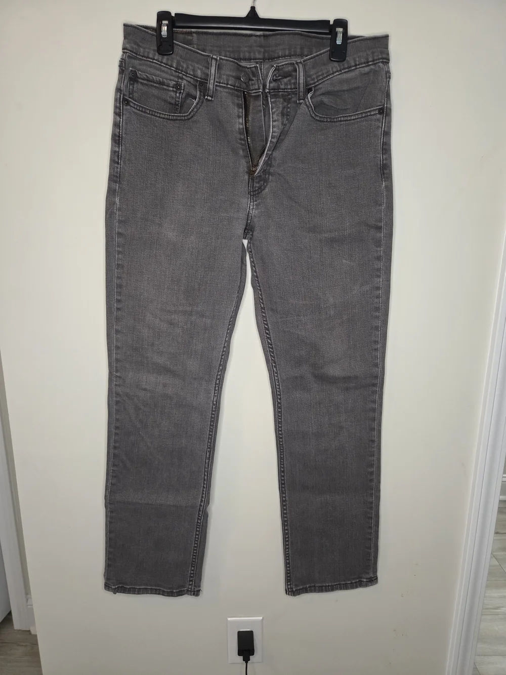 Levi's Men's Grey Straight Jeans